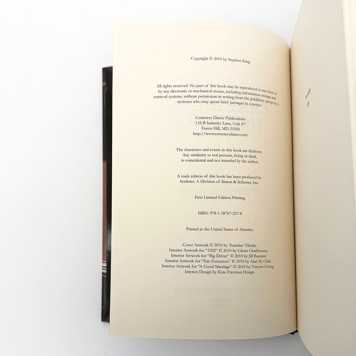 Full Dark, No Stars - Gift Edition